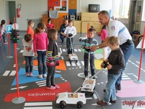 Sécurité routière en école par la Police municipale - www.tousenroute.com