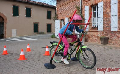 Portique pour circuit d'éducation routière à velos - www.tousenroute.com