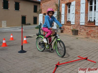 Portique pour circuit d'éducation routière à velos - www.tousenroute.com