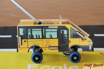 Car Scolaire en bois avec volant – Image 4
